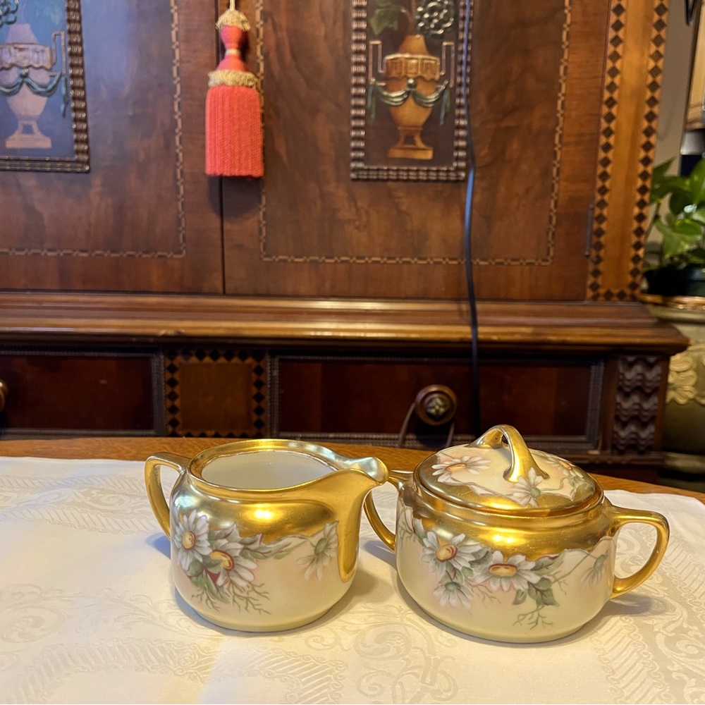 Antique KPM Creamer and Sugar with Lid--Pretty Daisy Pattern